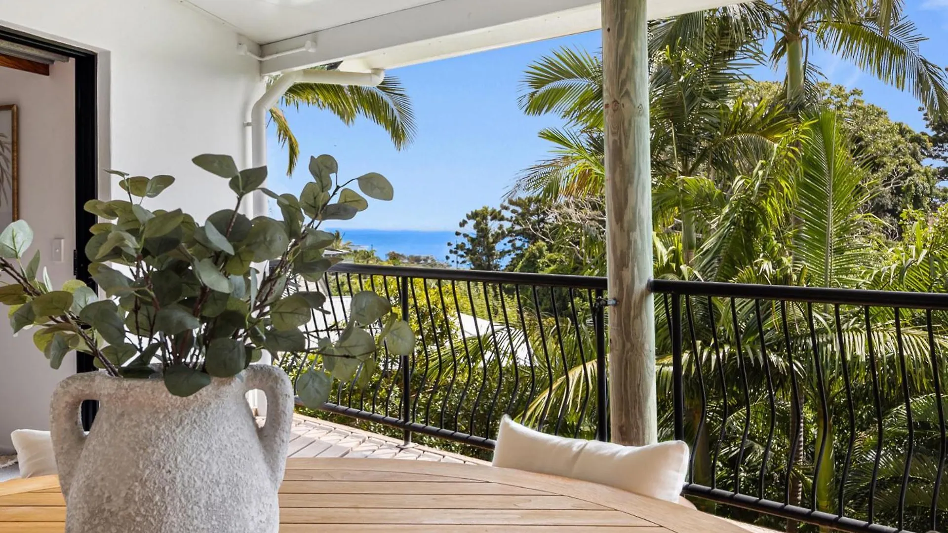 Holiday home Chic 4-Bed, Surrounded By Nature With Ocean Views Coolum Beach Australia